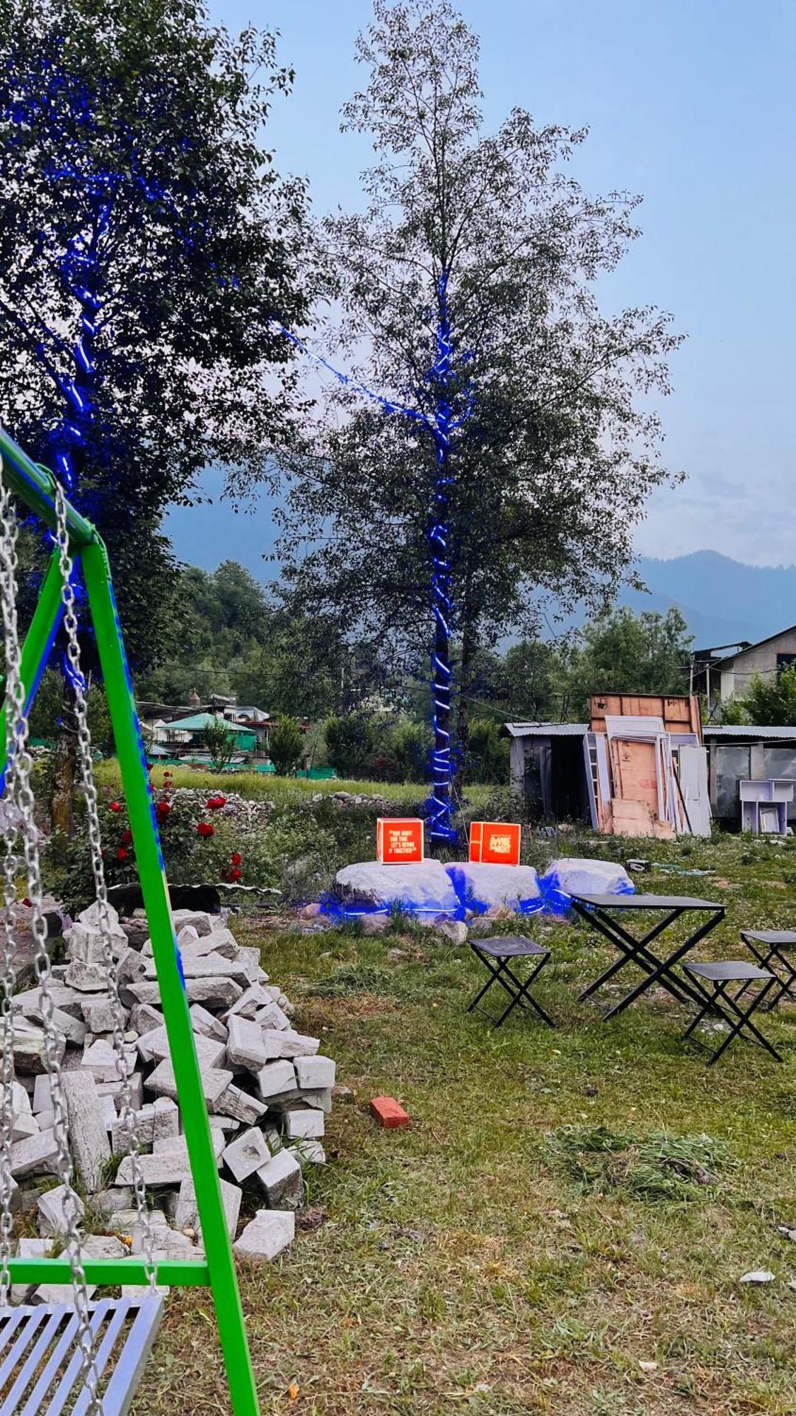 Himalayan Riverside Swiss Cottage Tents, Manali Esterno foto