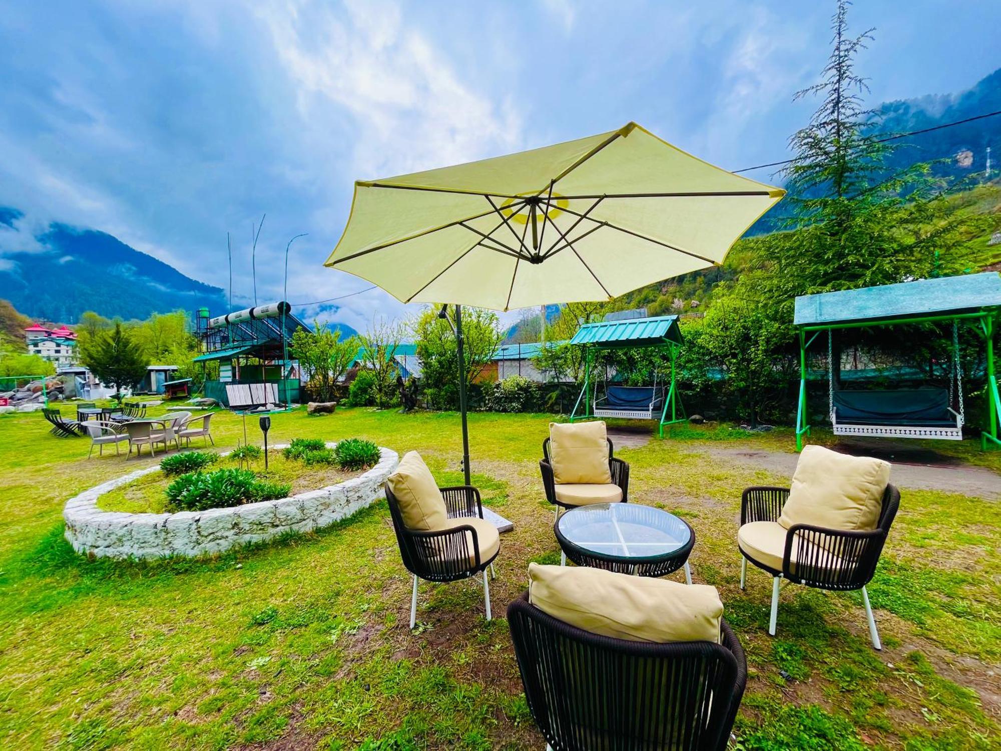 Himalayan Riverside Swiss Cottage Tents, Manali Esterno foto