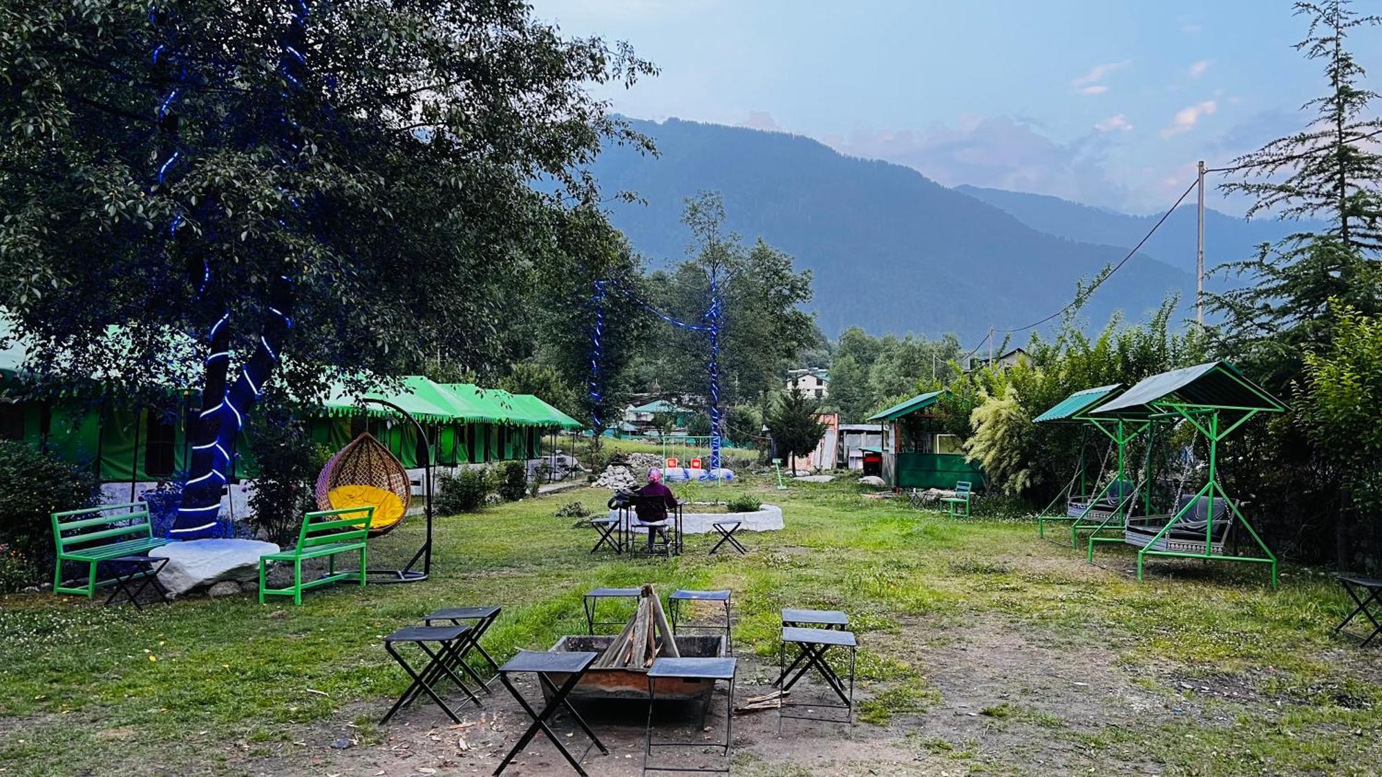 Himalayan Riverside Swiss Cottage Tents, Manali Esterno foto