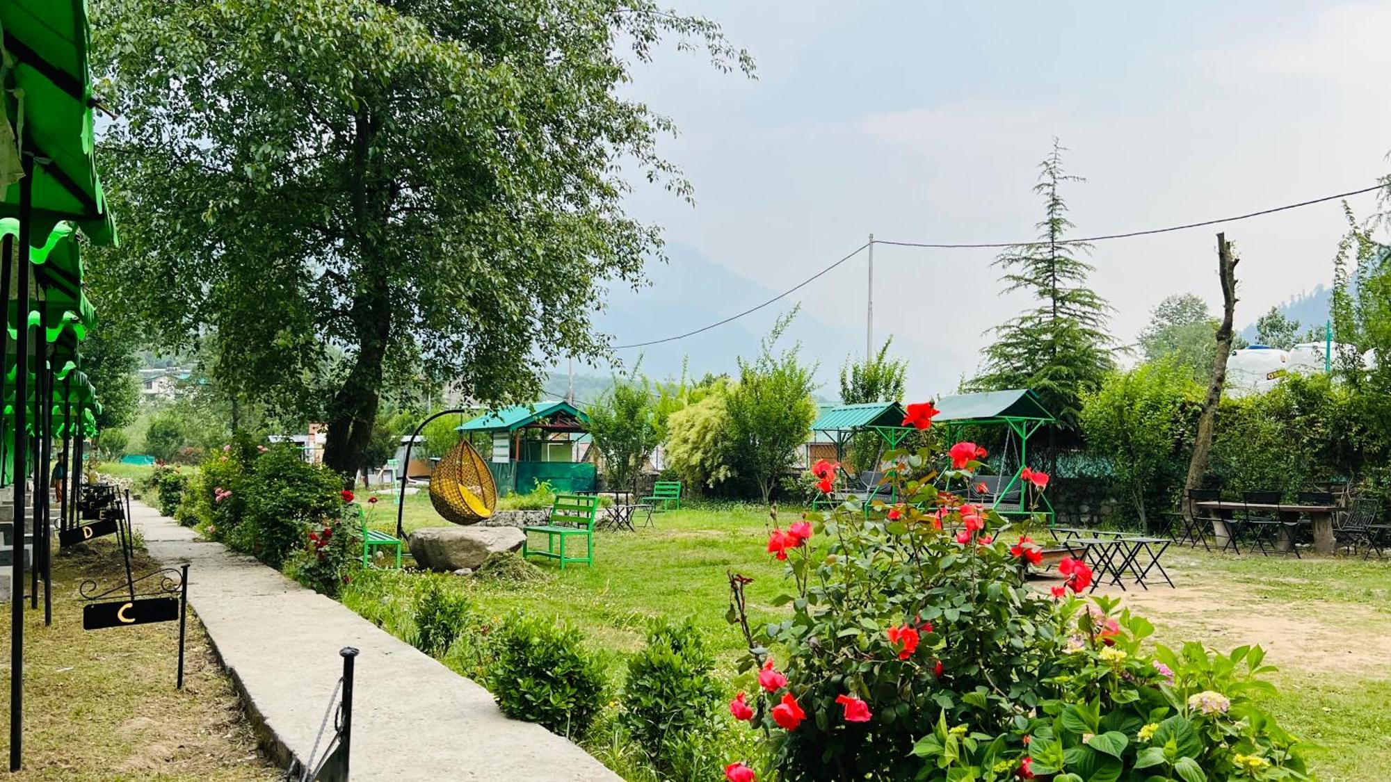 Himalayan Riverside Swiss Cottage Tents, Manali Esterno foto